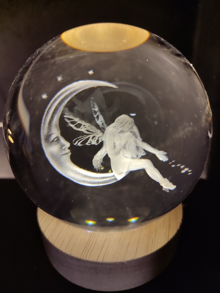 Hologram ball - Moon girl